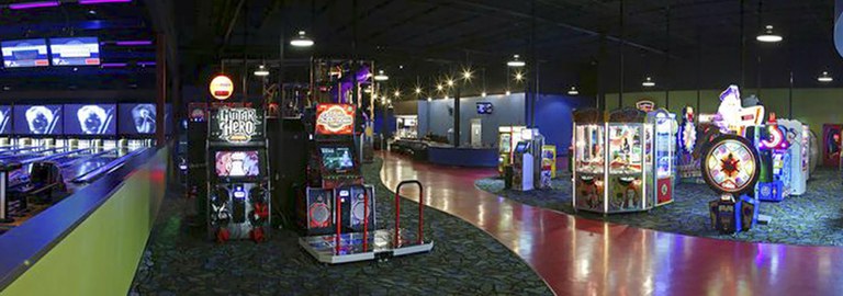 QUBICAAMF-bowling-Family-Entertainment-Center-Big-Thrill-Factory-banner.jpg