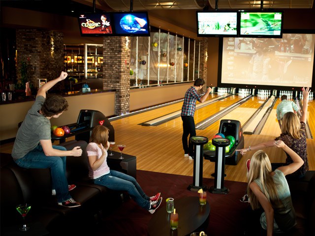 Bowling-QubicaAMF-The-Best-Sport-Lane-for-Casual-Bowlers.jpg